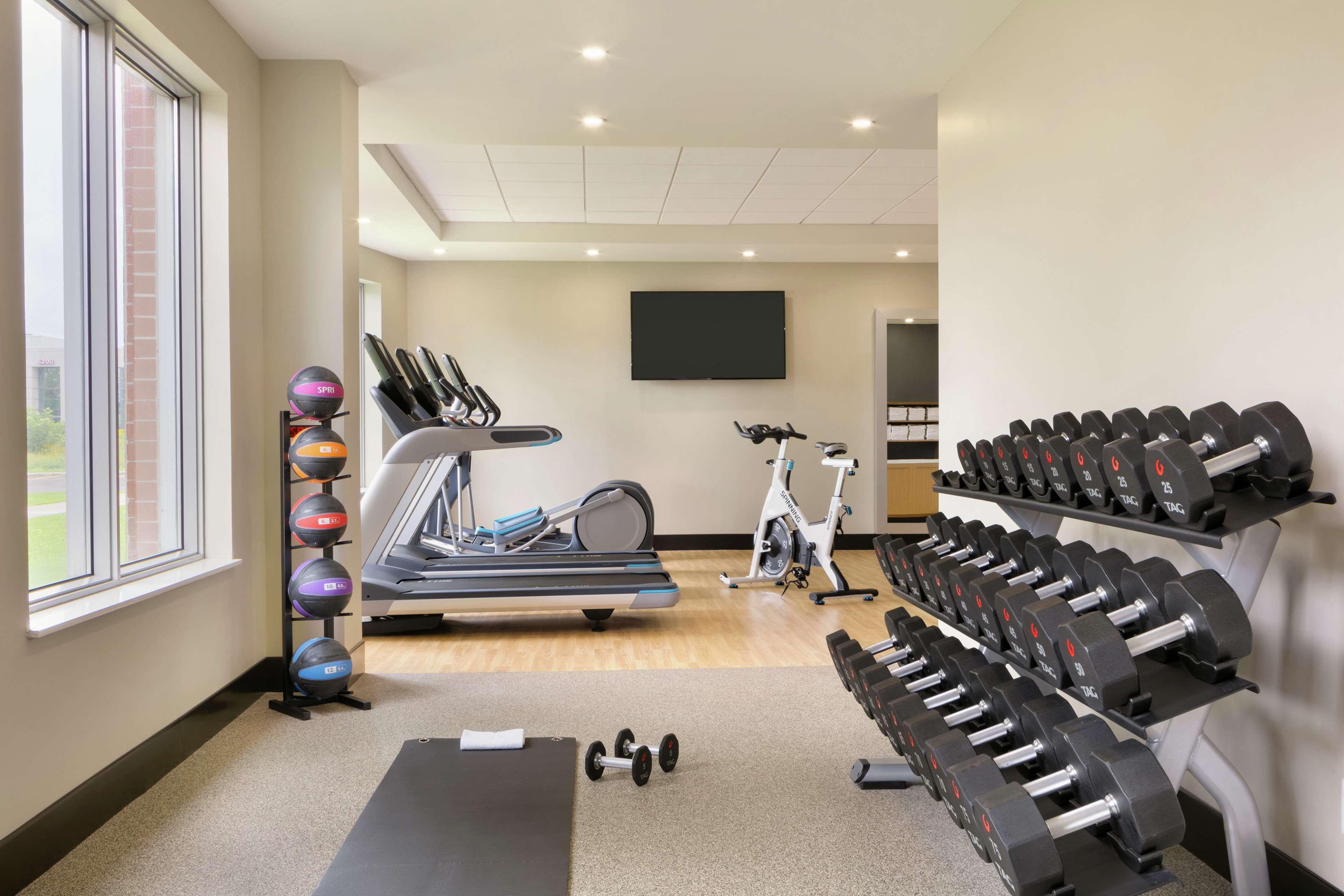 Embassy Suites By Hilton Montreal Airport Pointe-Claire Εξωτερικό φωτογραφία