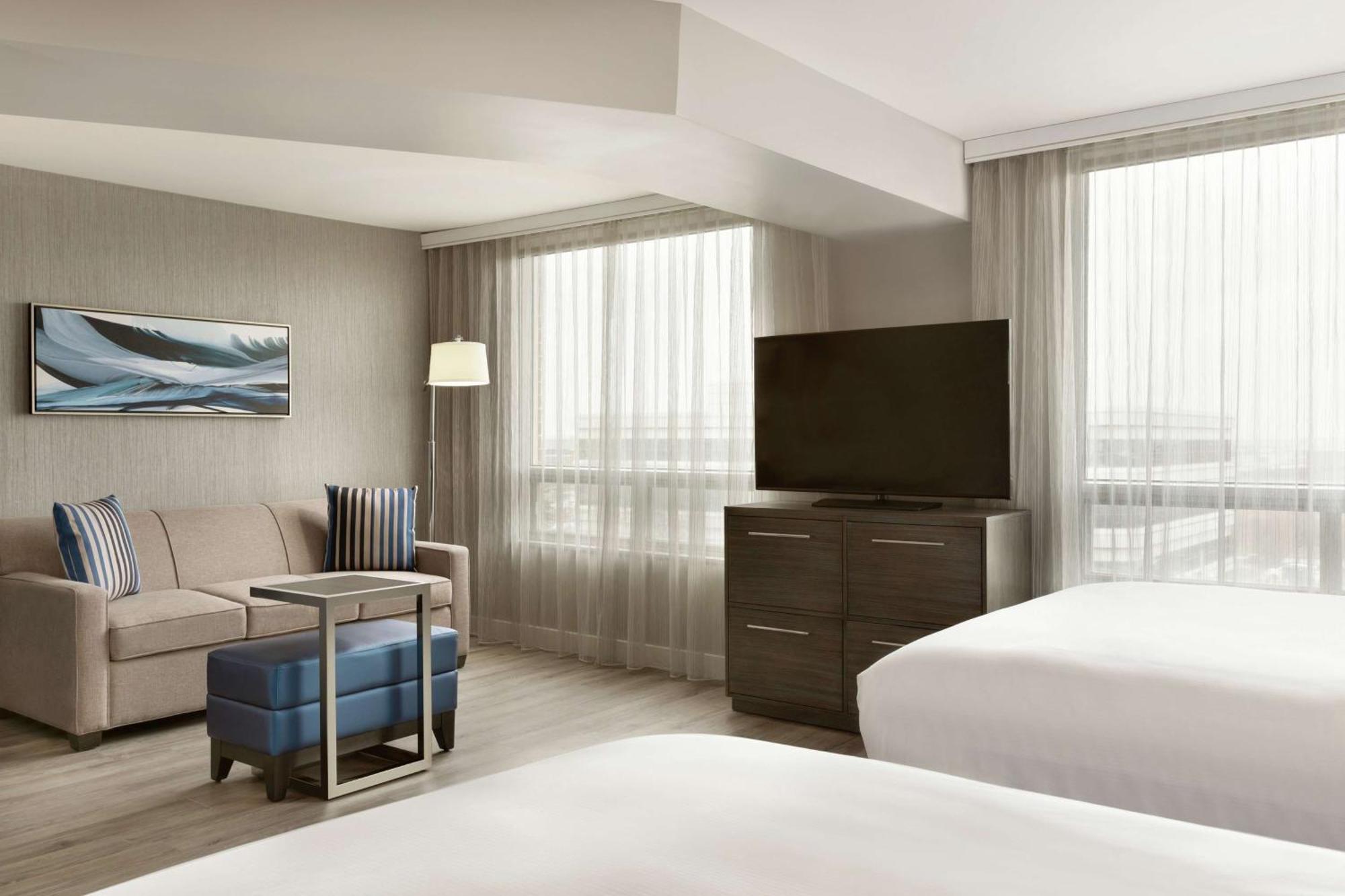 Embassy Suites By Hilton Montreal Airport Pointe-Claire Εξωτερικό φωτογραφία