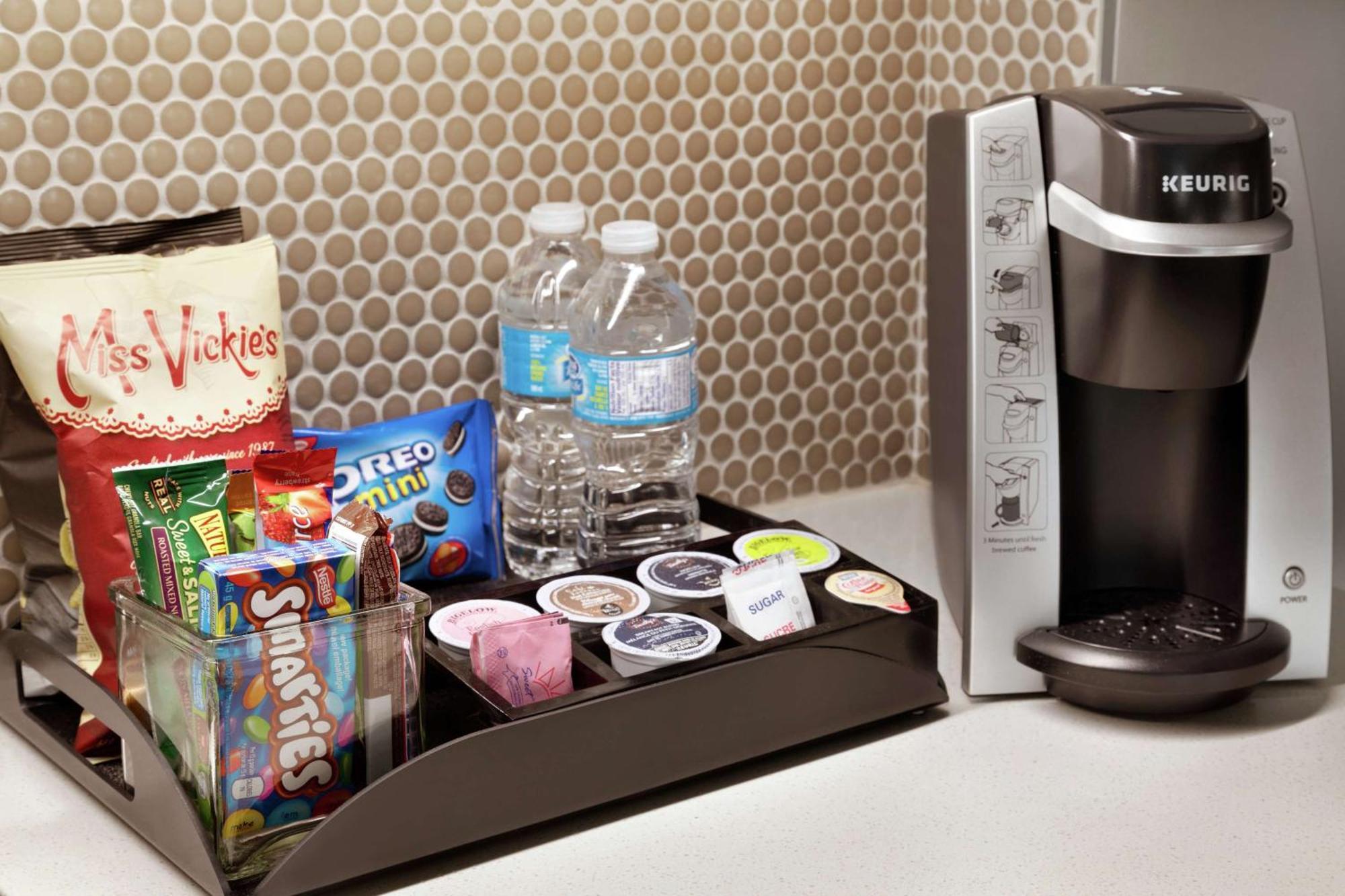 Embassy Suites By Hilton Montreal Airport Pointe-Claire Εξωτερικό φωτογραφία