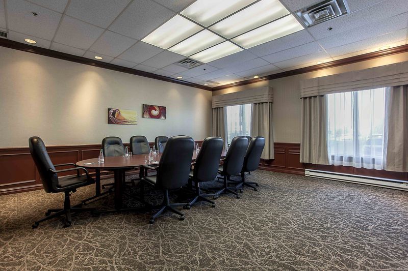 Embassy Suites By Hilton Montreal Airport Pointe-Claire Εξωτερικό φωτογραφία