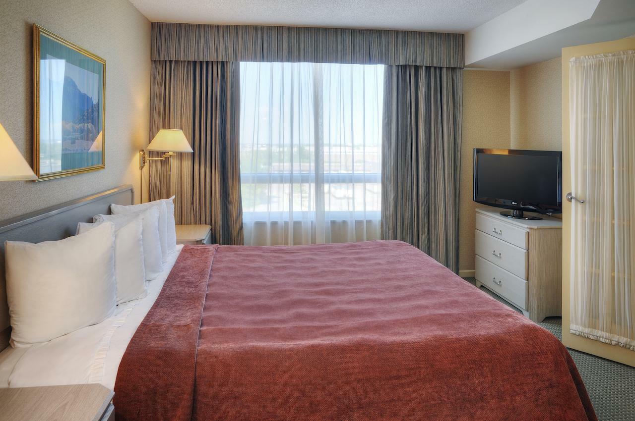 Embassy Suites By Hilton Montreal Airport Pointe-Claire Δωμάτιο φωτογραφία